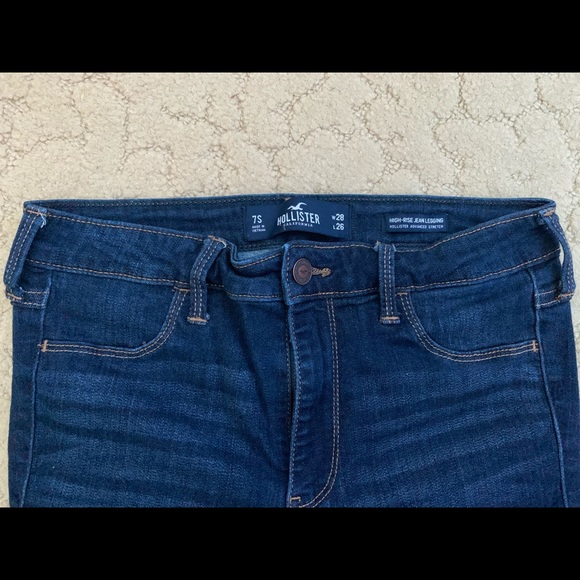 Hollister High Rise Super Skinny - Picture 3 of 3